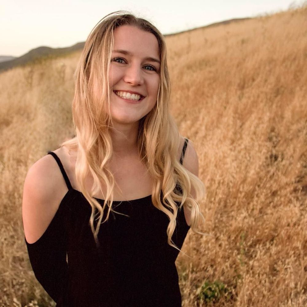 Meet your Posher, Larisa